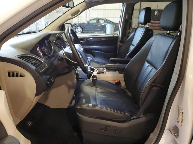 Photo 7 from auction – 2015 CHRYSLER TOWN & COU with VIN 2C4RC1BGXFR695343