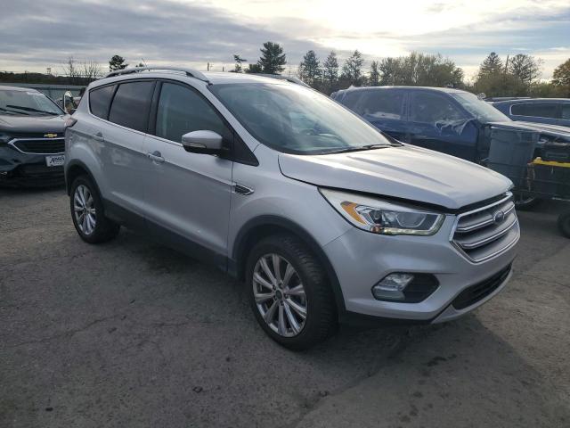 Photo 4 from auction – 2017 FORD ESCAPE with VIN 1FMCU9J99HUC92377