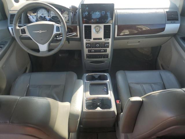 Photo 8 from auction – 2010 CHRYSLER TOWN & COU with VIN 2A4RR5D11AR284754