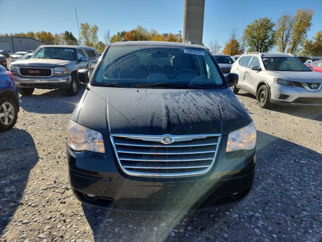 Photo 5 from auction – 2010 CHRYSLER TOWN & COU with VIN 2A4RR5D15AR308926