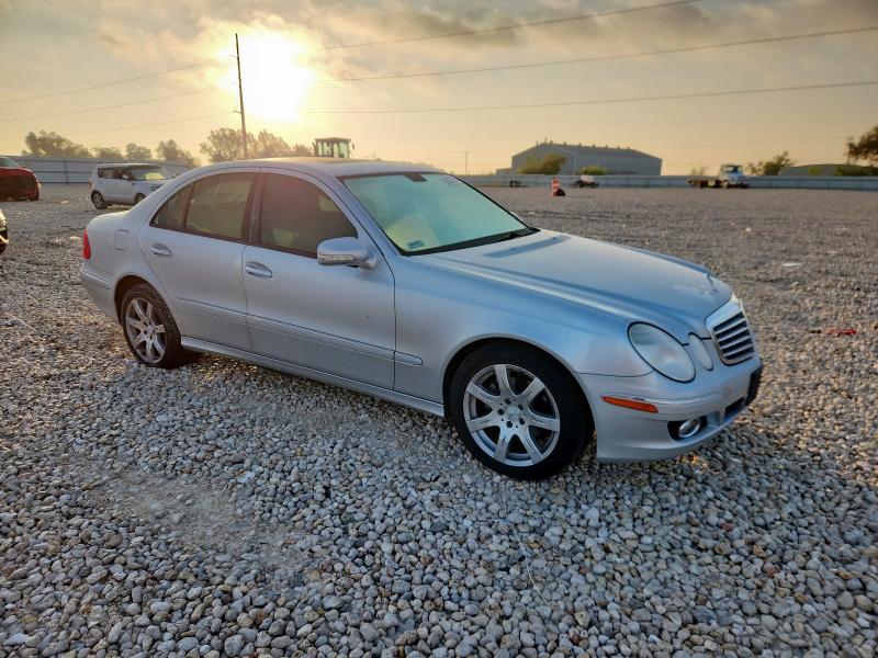 Photo 4 from auction – 2007 MERCEDES-BENZ E 350 with VIN WDBUF56X77B029574