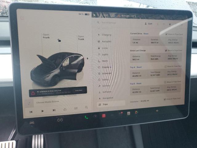 Photo 9 from auction – 2022 TESLA MODEL Y with VIN 7SAYGDEF6NF550897