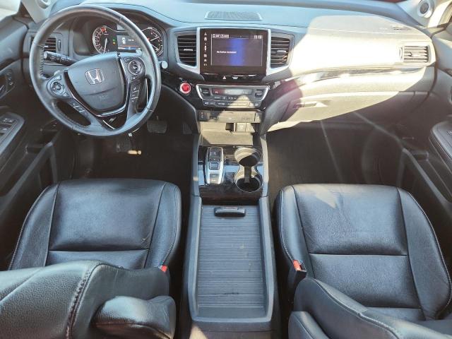 Photo 8 from auction – 2017 HONDA PILOT TOUR with VIN 5FNYF6H98HB054439