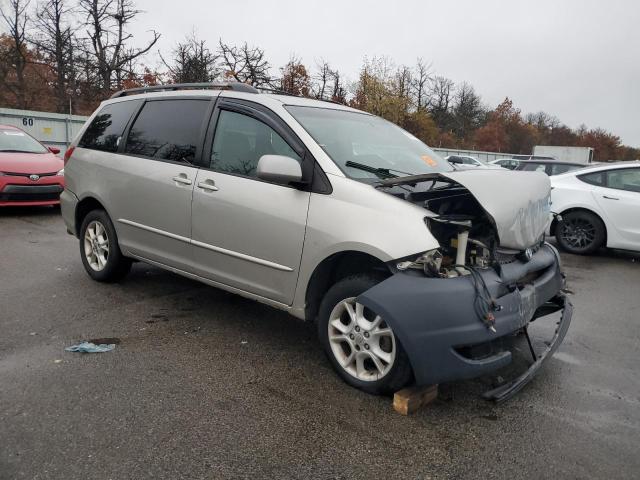 Photo 4 from auction – 2004 TOYOTA SIENNA XLE with VIN 5TDZA22C94S129686