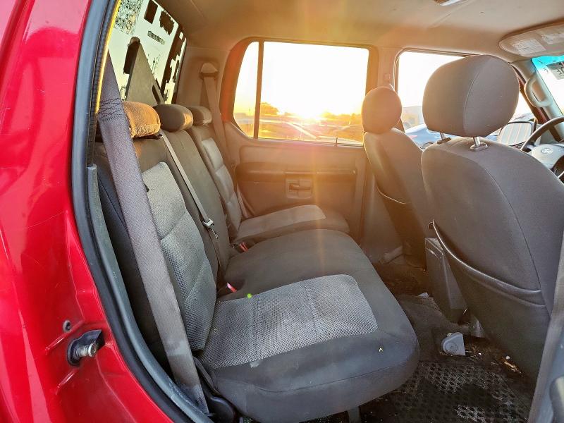 Photo 11 from auction – 2005 FORD EXPLORER SPORT TRAC with VIN 1FMZU67K95UA23634