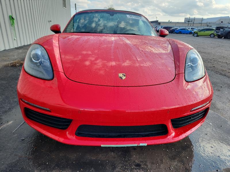 Photo 5 from auction – 2017 PORSCHE BOXSTER with VIN WP0CA2A87HS220701