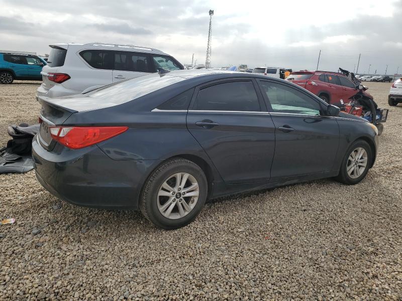 Photo 3 from auction – 2013 HYUNDAI SONATA GLS with VIN 5NPEB4AC7DH705077