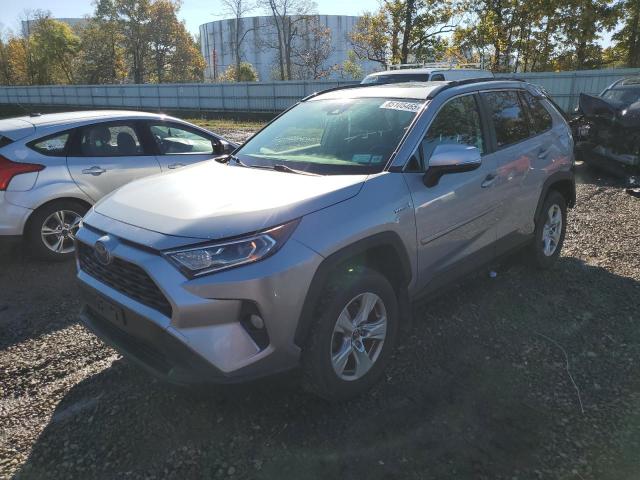 TOYOTA RAV4 XLE 2019 with VIN JTMRWRFV9KD028341 - Photo from auction