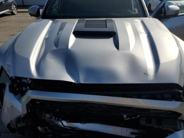 صورة رقم 11 من المزاد - 2025 TOYOTA 4RUNNER SR مع VIN JTEVA5BR2S5052940
