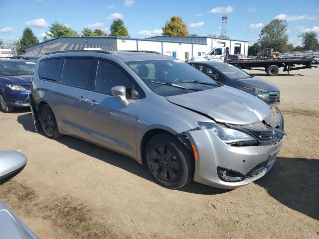 Photo 4 from auction – 2019 CHRYSLER PACIFICA H with VIN 2C4RC1N78KR640153