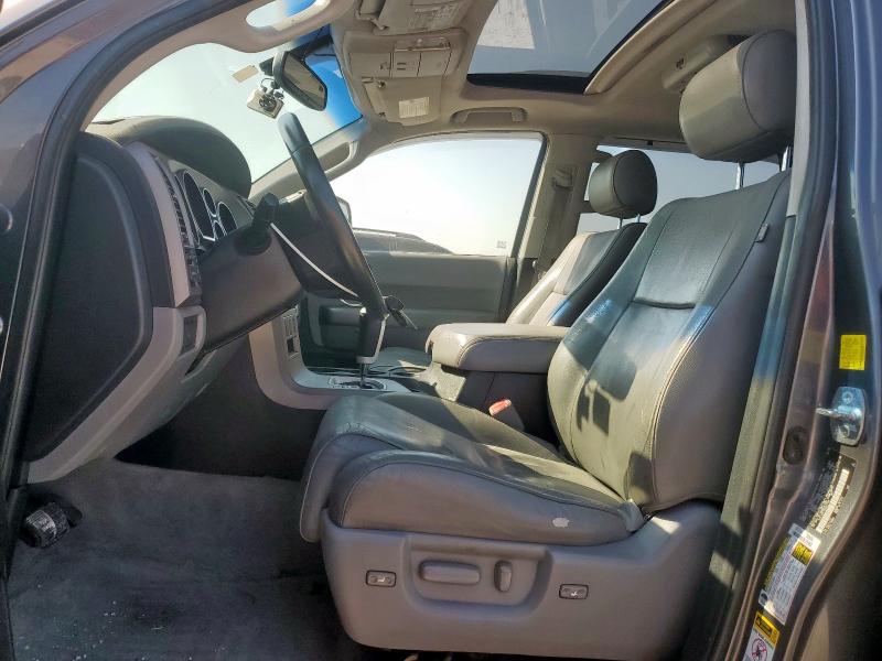 Photo 7 from auction – 2011 TOYOTA SEQUOIA LI with VIN 5TDJY5G14BS044138