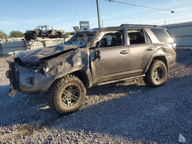 TOYOTA 4RUNNER SR 2017 with VIN JTEBU5JR5H5456822 - Photo from auction