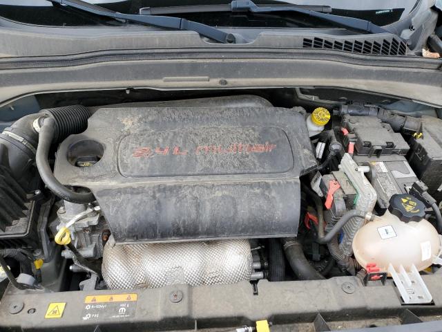 Photo 12 from auction – 2017 JEEP RENEGADE L with VIN ZACCJBBB1HPG07809