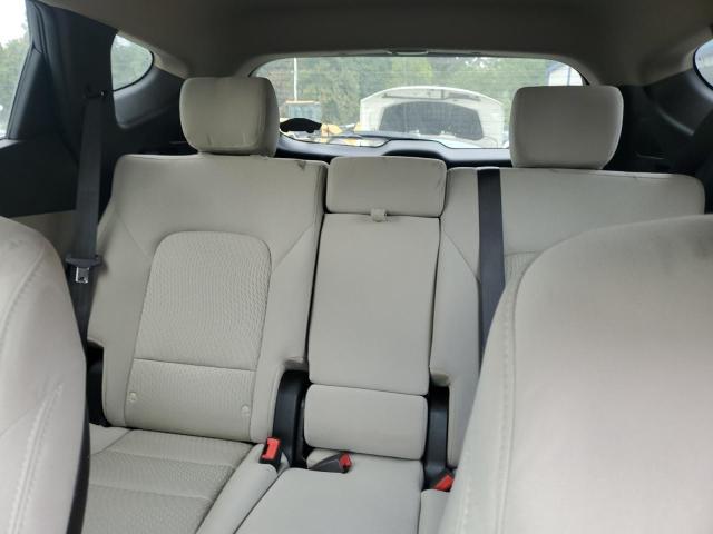 Photo 10 from auction – 2017 HYUNDAI SANTA FE S with VIN 5NMZU3LB2HH031675