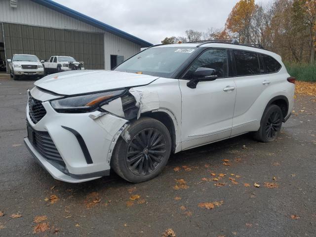 TOYOTA HIGHLANDER 2023 с VIN 5TDKDRBH3PS021193 - Фото с аукциона