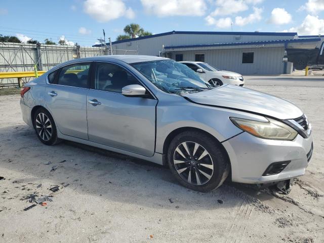 Photo 4 from auction – 2017 NISSAN ALTIMA 2.5 with VIN 1N4AL3AP2HC161281