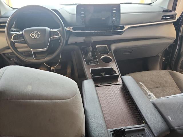 Photo 8 from auction – 2021 TOYOTA SIENNA LE with VIN 5TDKRKEC4MS016380