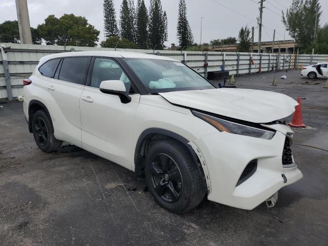 Photo 4 from auction – 2021 TOYOTA HIGHLANDER with VIN 5TDCZRBHXMS523765