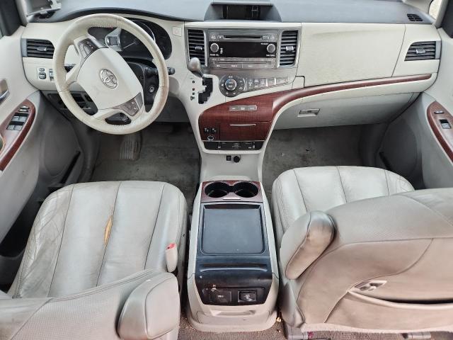 Photo 8 from auction – 2011 TOYOTA SIENNA XLE with VIN 5TDYK3DC4BS053562