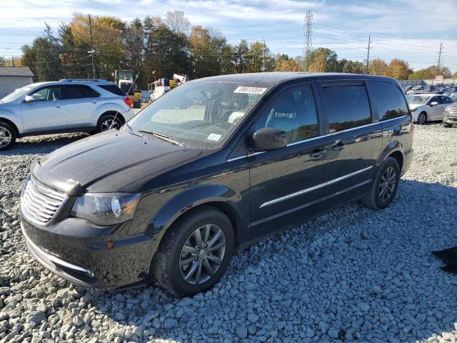 CHRYSLER TOWN & COU 2016 with VIN 2C4RC1HG0GR175466 - Photo from auction