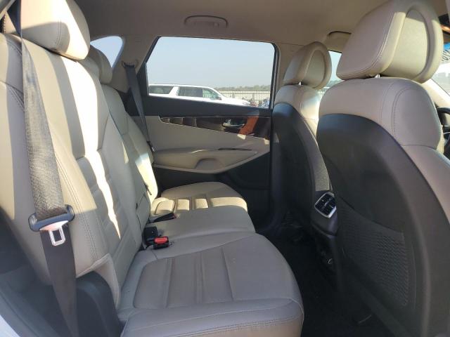 Photo 11 from auction – 2016 KIA SORENTO EX with VIN 5XYPH4A58GG148121