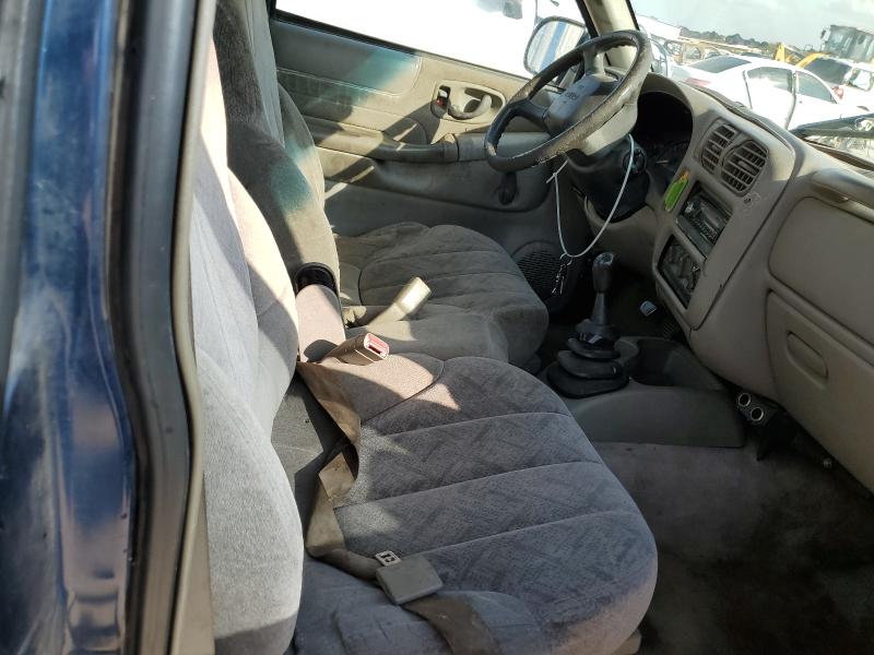 Photo 10 from auction – 1999 GMC SONOMA with VIN 1GTCS1448X8532800