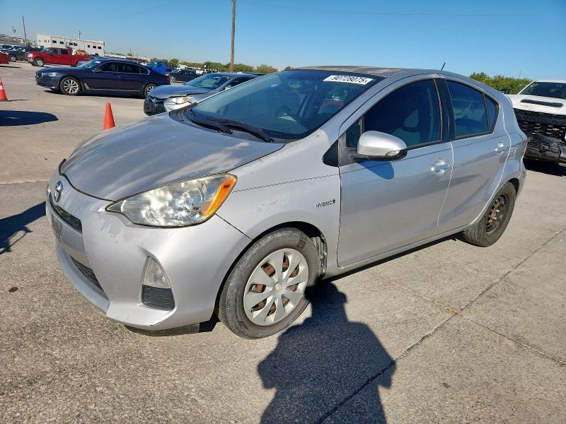 TOYOTA PRIUS C 2014 with VIN JTDKDTB32E1561047 - Photo from auction