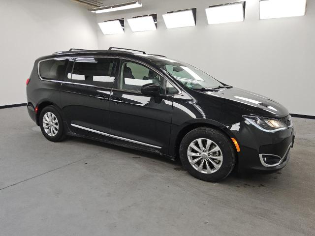 Photo 4 from auction – 2018 CHRYSLER PACIFICA T with VIN 2C4RC1BG3JR246398