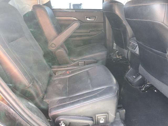Photo 11 from auction – 2018 TOYOTA HIGHLANDER with VIN 5TDDZRFHXJS847146