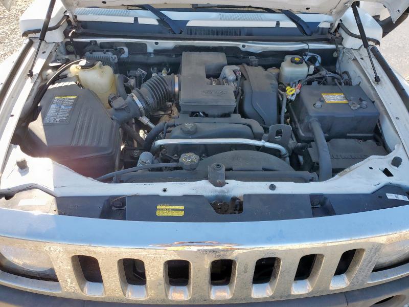 Photo 11 from auction – 2006 HUMMER H3 with VIN 5GTDN136568115835