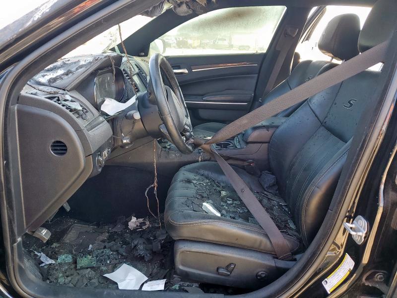 Photo 7 from auction – 2019 CHRYSLER 300 S with VIN 2C3CCABG1KH651354