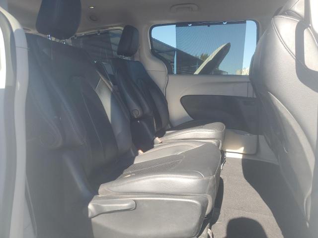 Photo 11 from auction – 2018 CHRYSLER PACIFICA H with VIN 2C4RC1L7XJR194847