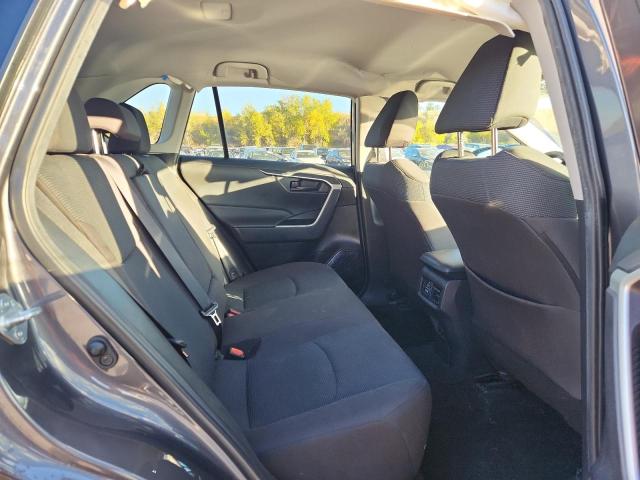 Photo 11 from auction – 2022 TOYOTA RAV4 LE with VIN 2T3F1RFV4NW268132