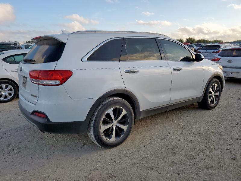 Photo 3 from auction – 2016 KIA SORENTO EX with VIN 5XYPH4A10GG038371