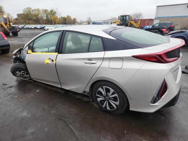 Photo 2 from auction – 2017 TOYOTA PRIUS PRIM with VIN JTDKARFP8H3051657