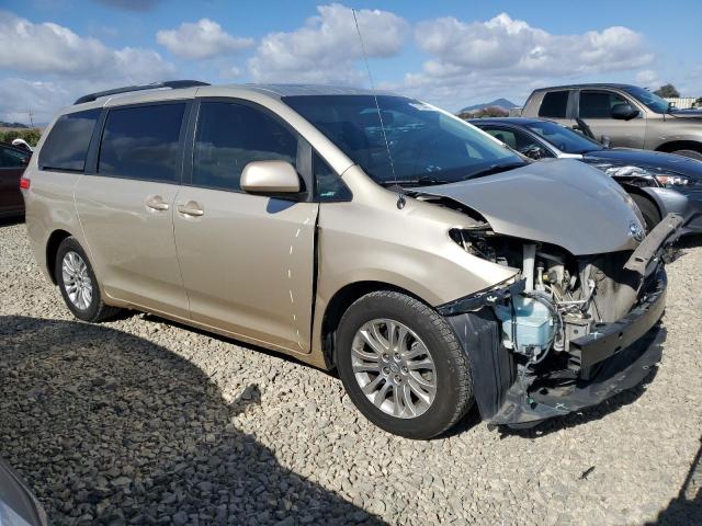 Photo 4 from auction – 2013 TOYOTA SIENNA XLE with VIN 5TDYK3DC2DS356679