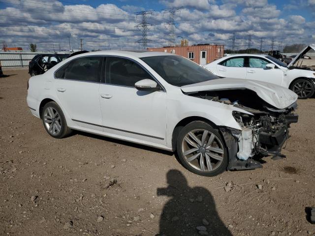 Photo 4 from auction – 2017 VOLKSWAGEN PASSAT SEL with VIN 1VWCT7A36HC084628