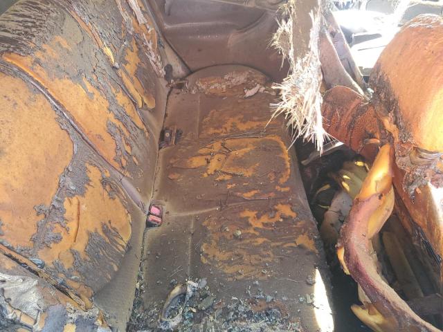 Photo 11 from auction – 2000 FORD FOCUS SE with VIN 1FAFP36P8YW206001