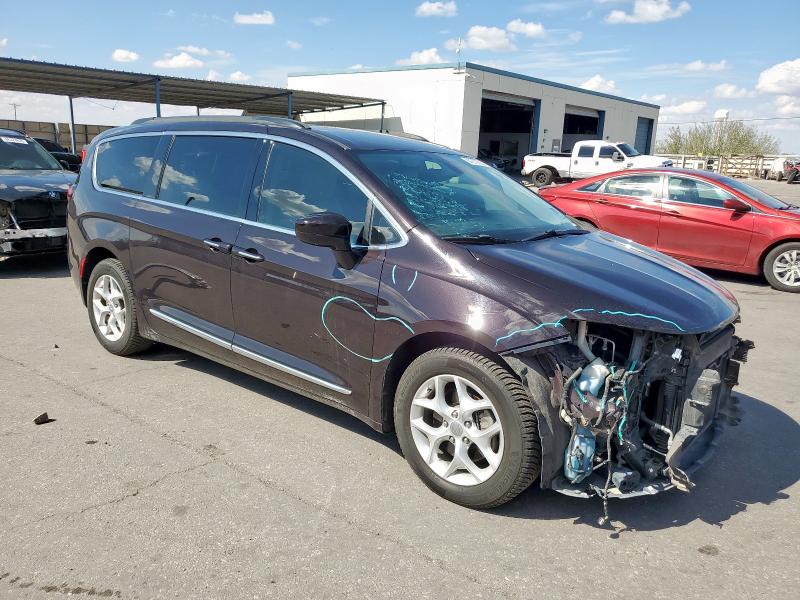 Photo 4 from auction – 2017 CHRYSLER PACIFICA T with VIN 2C4RC1BG6HR670023