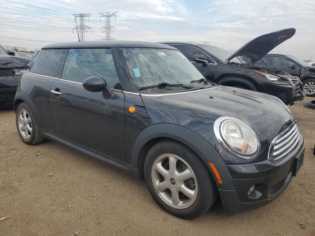 Photo 4 from auction – 2008 MINI COOPER with VIN WMWMF33568TT63404