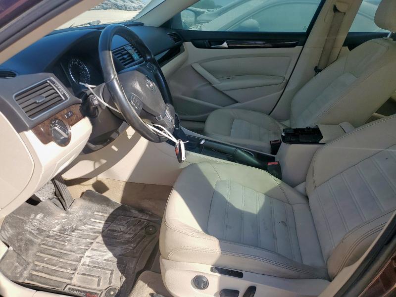 Photo 7 from auction – 2014 VOLKSWAGEN PASSAT SEL with VIN 1VWCM7A37EC095677