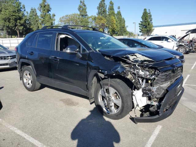 Photo 4 from auction – 2019 TOYOTA RAV4 XLE with VIN JTMP1RFV4KD008424