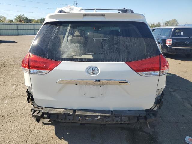Photo 6 from auction – 2014 TOYOTA SIENNA XLE with VIN 5TDYK3DC9ES452147