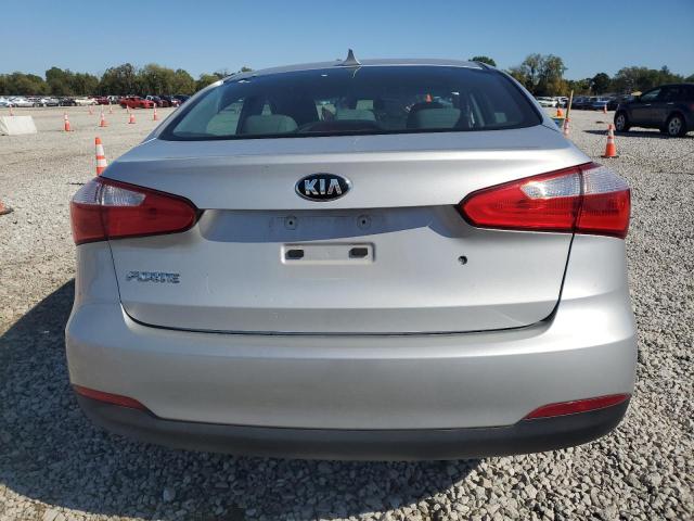 Photo 6 from auction – 2015 KIA FORTE LX with VIN KNAFK4A65F5400806