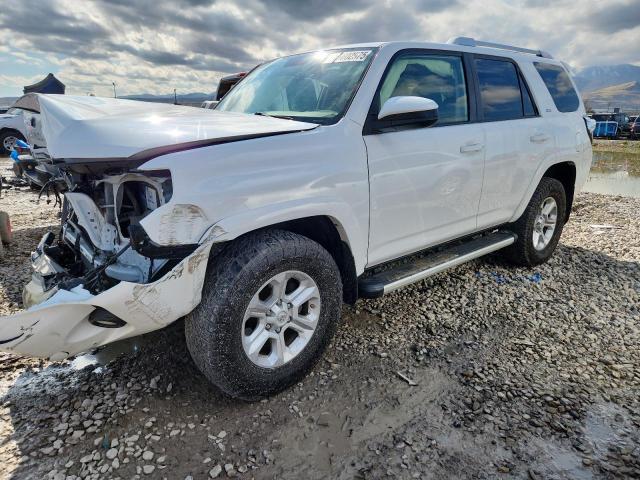 TOYOTA 4RUNNER SR 2015 with VIN JTEBU5JR9F5226214 - Photo from auction