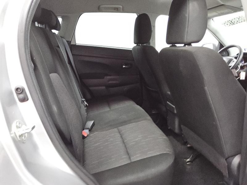 Photo 11 from auction – 2023 MITSUBISHI OUTLANDER with VIN JA4ARUAU7PU006698