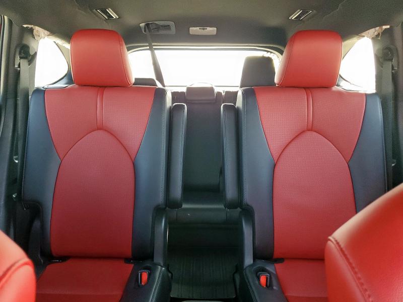 Photo 10 from auction – 2024 TOYOTA HIGHLANDER with VIN 5TDKDRAHXRS537037