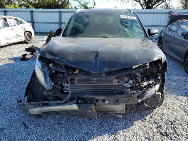 Photo 5 from auction – 2017 LINCOLN MKC RESERV with VIN 5LMCJ3C9XHUL56829