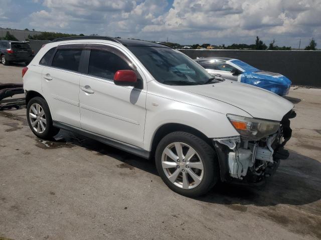 Photo 4 from auction – 2015 MITSUBISHI OUTLANDER with VIN 4A4AP4AU2FE042957