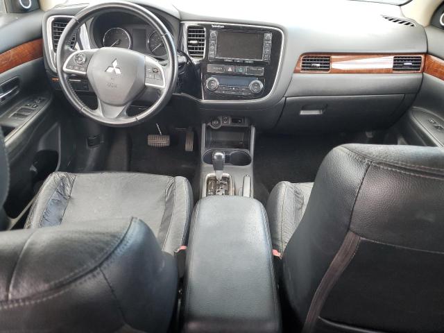 Photo 8 from auction – 2015 MITSUBISHI OUTLANDER with VIN JA4AD3A30FZ001652